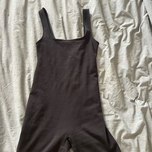 Oak & Fort Onesie - black